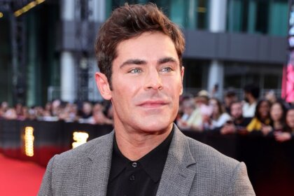 Is Zac Efron Gay, Bi, or Straight? - an Erratic Hour Report