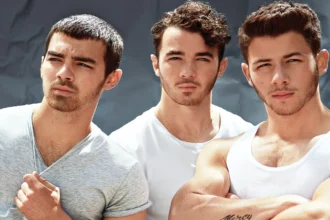 Is Joe Jonas Gay