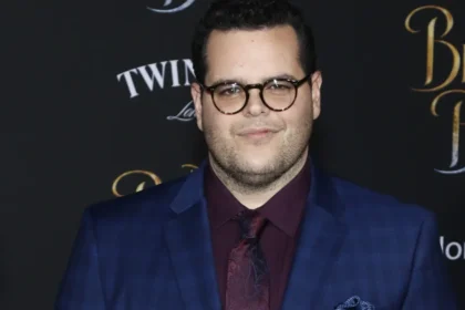 Is Josh Gad Gay