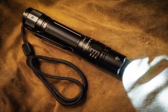 A Small Tactical Flashlight for Outdoor Enthusiasts