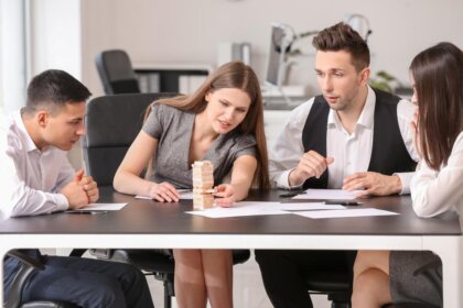10 Reasons Team Building is Important in Small Businesses