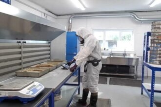 Lab Safety Protocols in Material Testing: Protecting Personnel and Samples