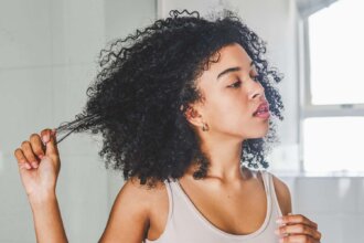 Taming Curly Frizz with the Best Hair Products