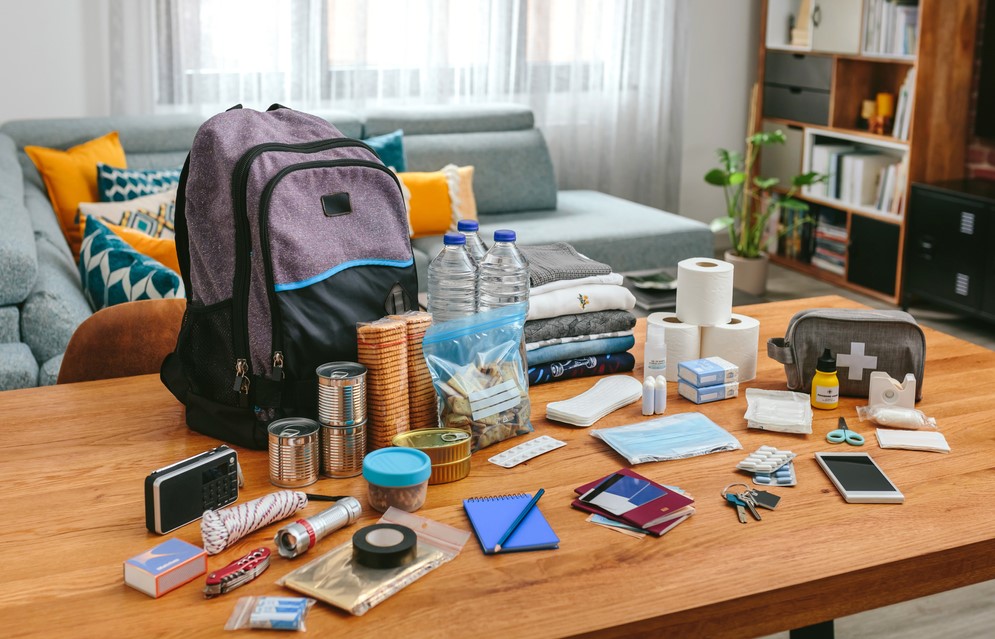 Building a Survival Kit: Must-have Tools for Emergency Preparedness