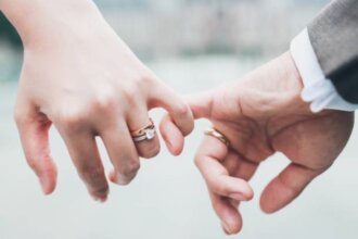 Celebrate Your Union with a Captivating Alexandrite Ring