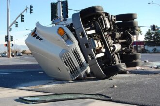 Navigating Truck Accident Cases: The Crucial Role of Expert Personal Injury Lawyers