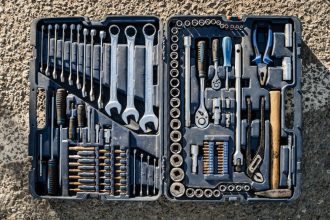 The Ultimate Guide to Choosing the Right Tool Supplier