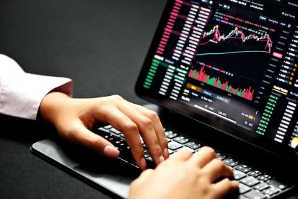 Enhancing Trading Experience with MetaTrader 4 WebTrader: A Detailed Manual for Success