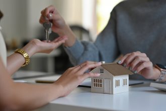 Fast Track Your Seattle Home Sale: 9 Essential Strategies for a Swift Transaction