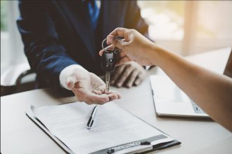 How to know about the rules for rental cars in Dubai?