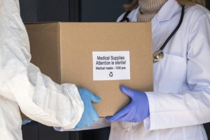 Speed and Safety: The Critical Role of Medical Couriers in Healthcare Delivery