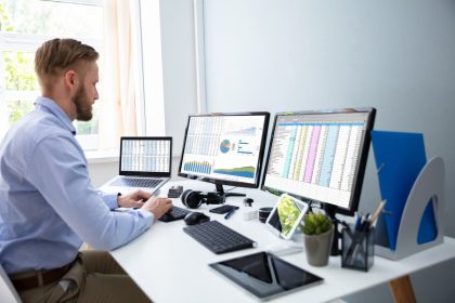 The Synergistic Elevation of Your Workspace: Harnessing the Full Potential of the Right Monitor