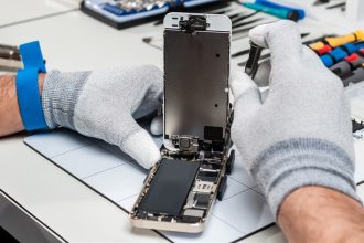 Water Damage and iPhones: Tips for Swift Repair in Dubai