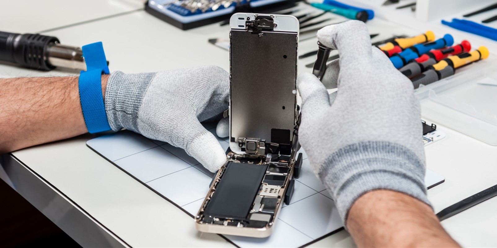 Water Damage and iPhones: Tips for Swift Repair in Dubai