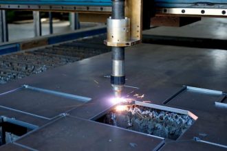 How Does a Plasma Cutter Work?