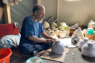 The Art of Papier Mâché in Kashmir: A Traditional Art Form