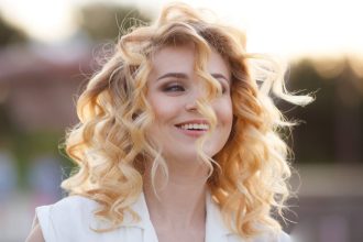 The benefits of using skin hair systems