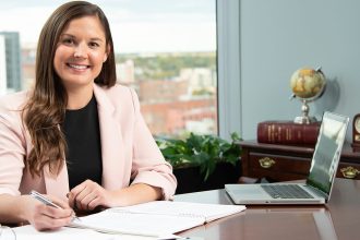 What to Look for When Choosing an Accident and Fall Lawyer?