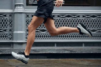 How to Choose The Best Sports Shoes for Men A Comprehensive Guide